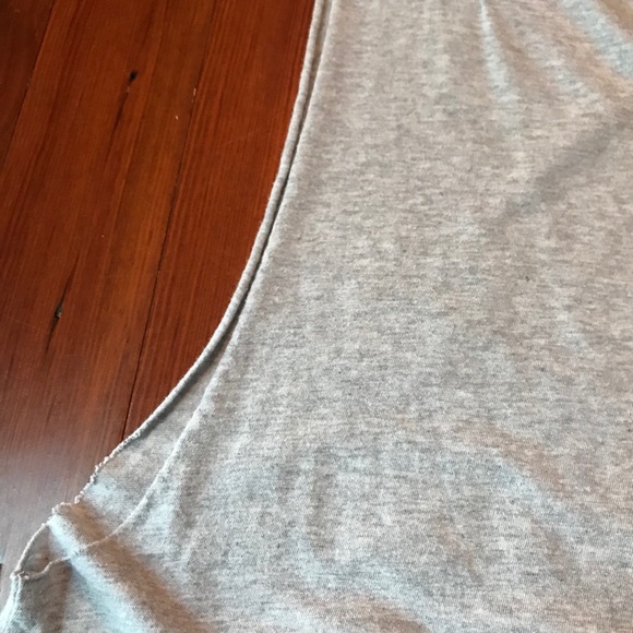 Emi Jay “Who Run The World? Moms.” Muscle Tee - Picture 3 of 4